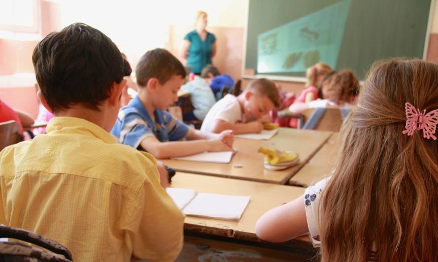 TecMujer inicia programa gratuito para profesores de niños sordos