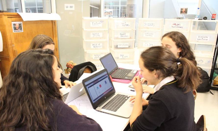 Programa Technovation Girls potencia a niñas y adolescentes en tecnologías