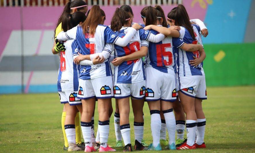 Antofagasta Minerals sella alianza con equipo femenino del CDA