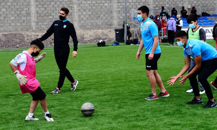 Niñas, niños y adolescentes participaron en clínica deportiva de Collahuasi