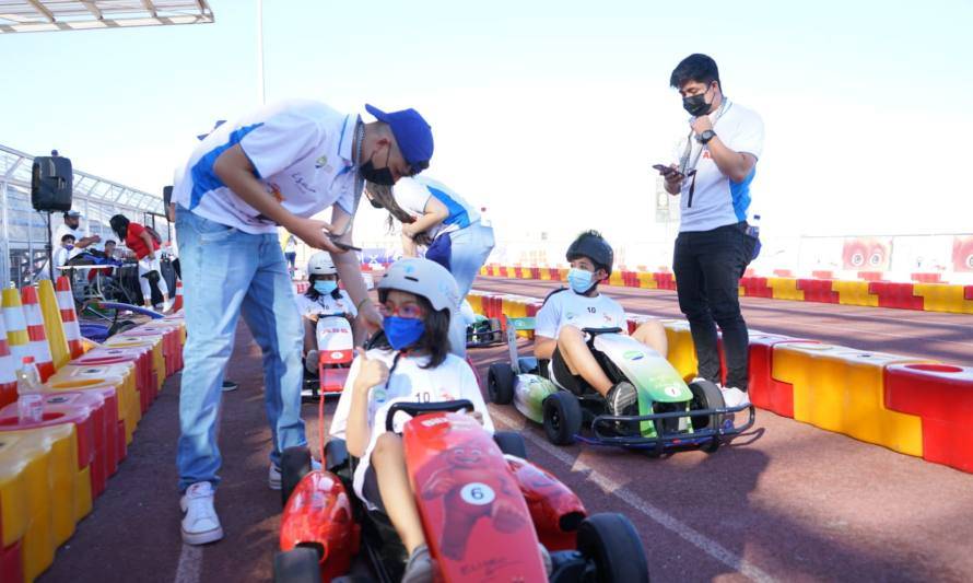 Carreras E-Karts encendieron motores en María Elena y Tocopilla