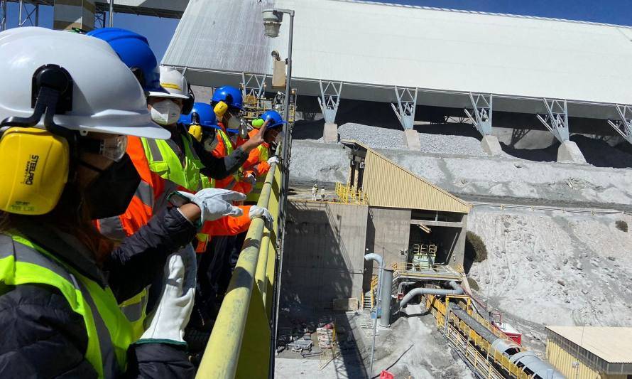 36 jóvenes de Pica realizaron sus prácticas en Terminal Marítimo y Faena Minera Collahuasi