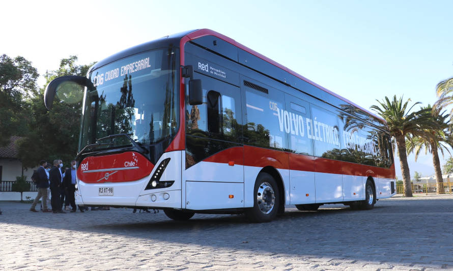 Volvo Chile lanza bus 100% eléctrico en Santiago


