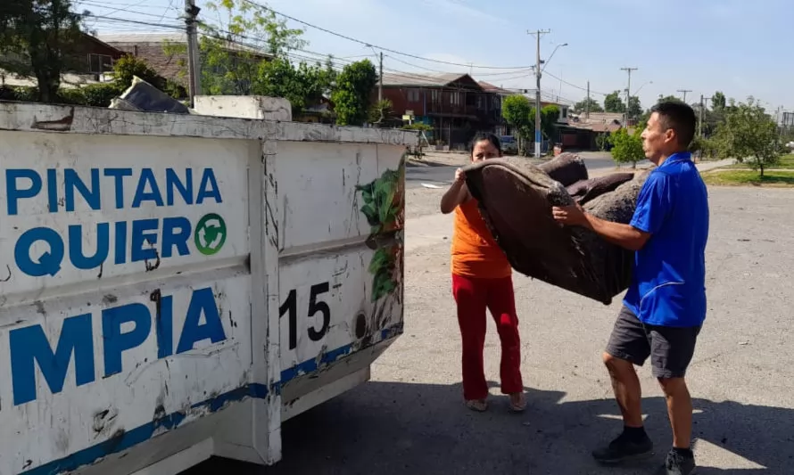 La Pintana inaugura contenedores públicos para basura voluminosa