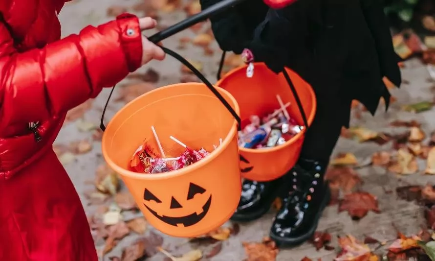 ¡Atención en Halloween! Niños no deberían consumir más de 35 gramos de azúcar al día