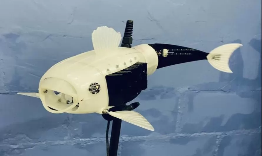 Conoce a Gillbert: el pez robot que filtra microplásticos y puedes imprimir en casa