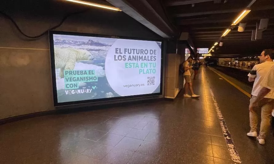 La primera publicidad vegana llega a Metro de Santiago
