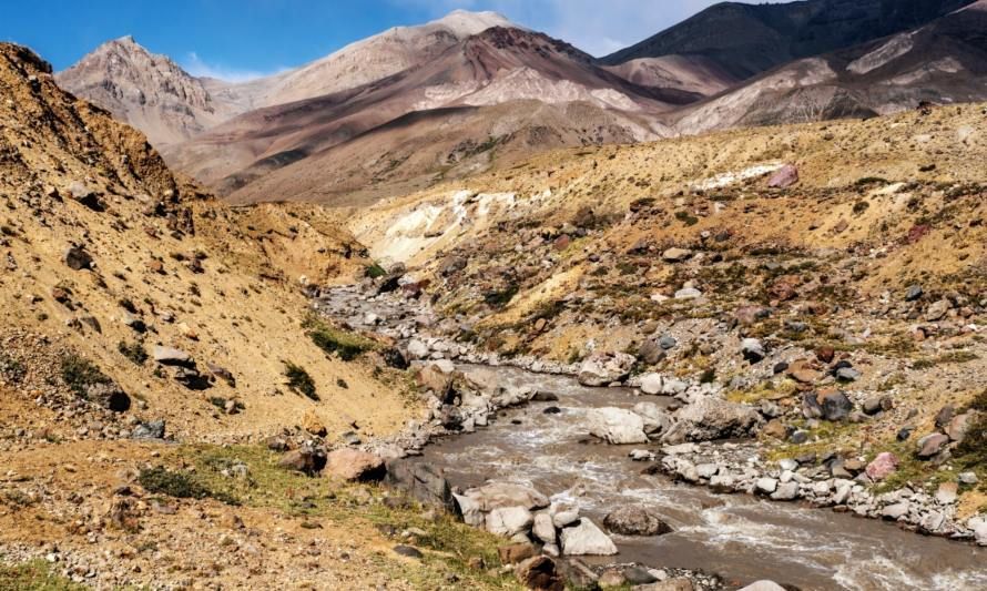 Gobierno de Santiago impulsa gobernanza para proteger recursos hídricos de la Cuenca del río Maipo