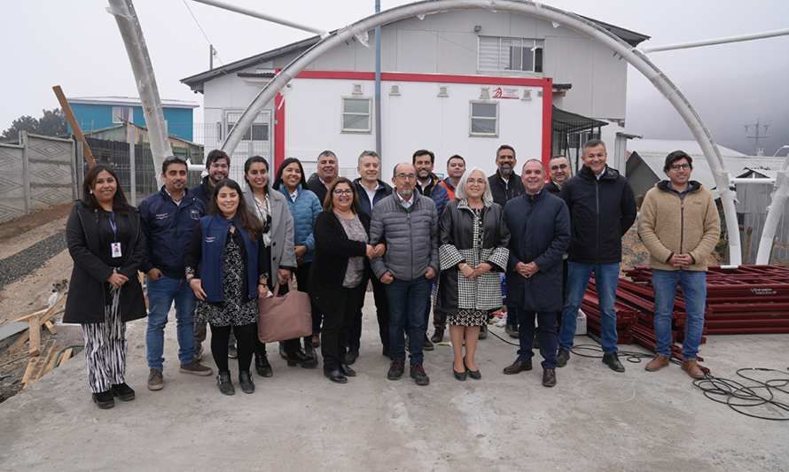 Trabajadores de Collahuasi inauguran nuevas instalaciones de Escuela en Tomé tras resultar destruida por los incendios forestales