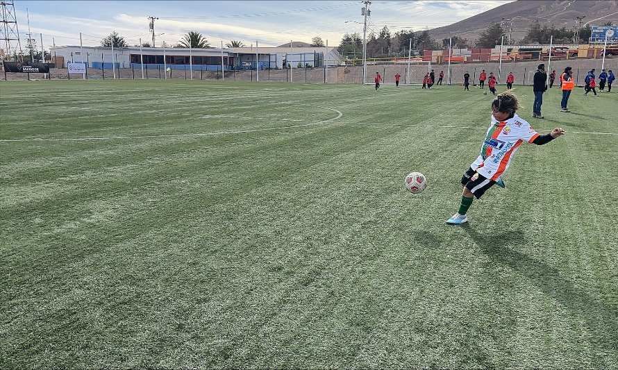 Codelco hace entrega a la comunidad de obras de remodelación de Estadio 1 de El Salvador