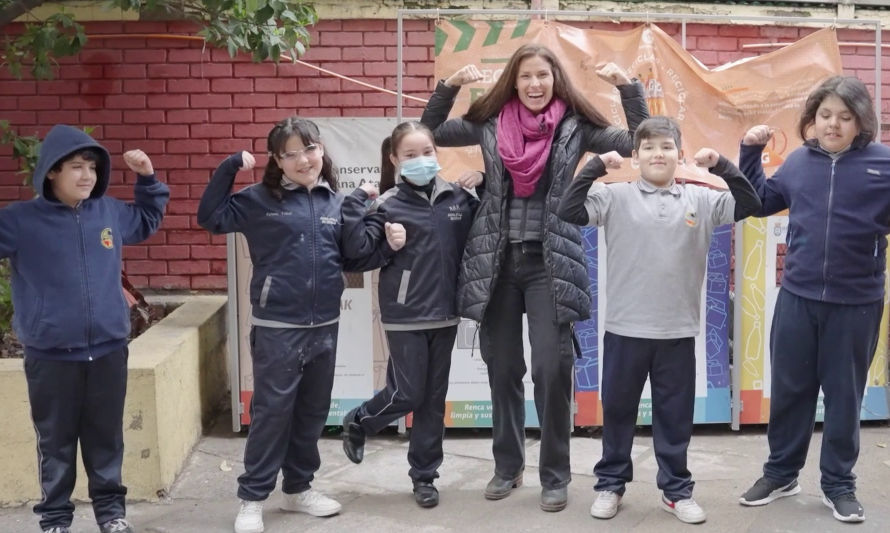 El ejemplo de reciclaje en las Aulas del Colegio Juan Atala de Hirmas