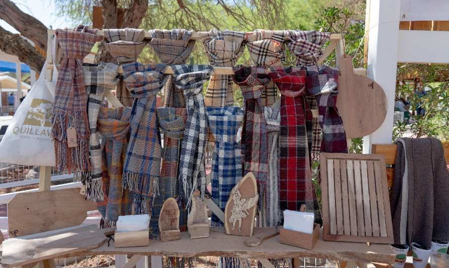 Artesanos y Artesanas de Quillagua expusieron su arte ligado a la cultura Aymara