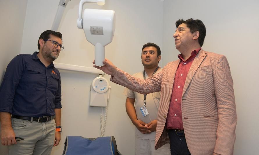 Fundación Collahuasi entrega equipo de rayos X para atención dental de vecinos en Pica