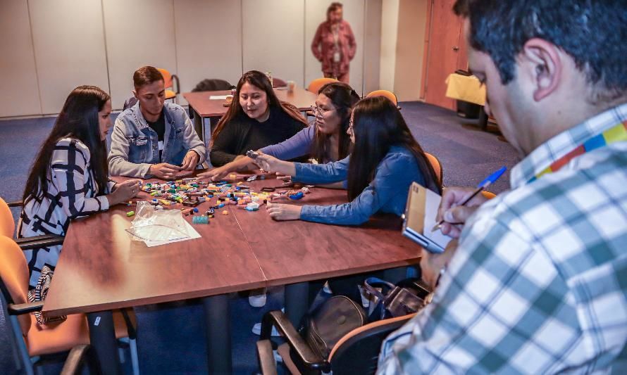 División Ministro Hales continúa reclutamiento de aprendices con foco en comunidades locales y mujeres indígenas