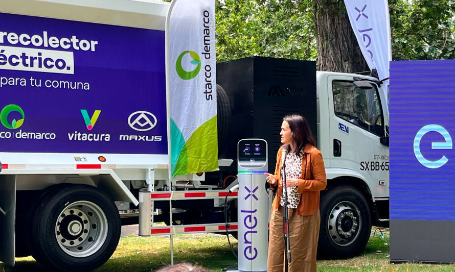 Municipalidad de Vitacura y Enel X presentan camión eléctrico recolector de basura
