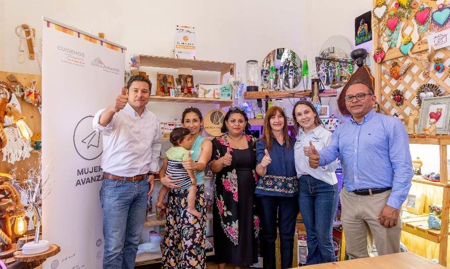 Emprendedoras de “Mujer Avanza” de Collahuasi exhiben sus productos en “Casona Baquedano”