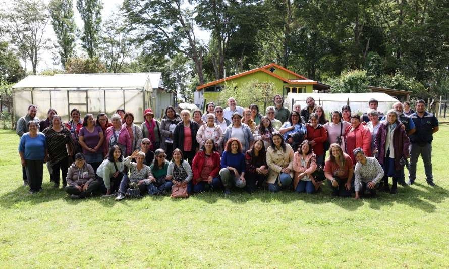 Se presentaron los resultados del proyecto de mujeres guardadoras de semillas de Chiloé