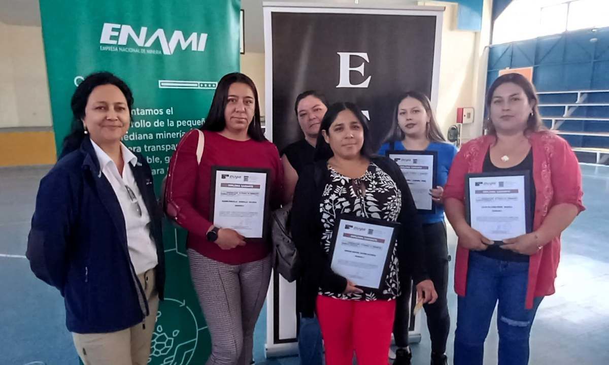 Vecinas y vecinos de Paipote finalizan exitosamente curso de conducción realizado por Enami