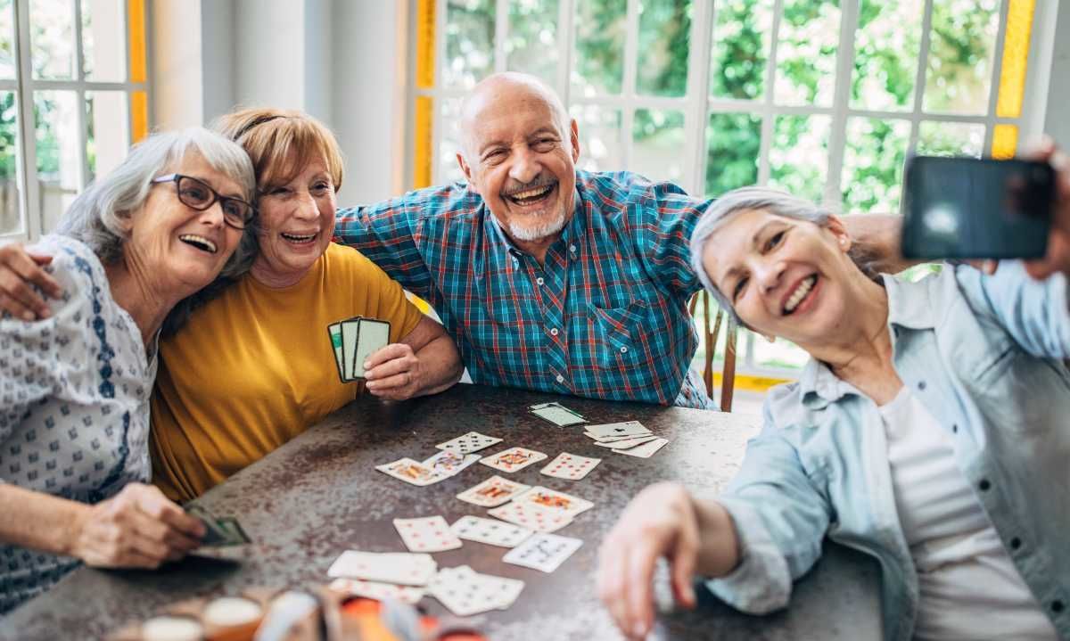 BondUP: La red social para la tercera edad 