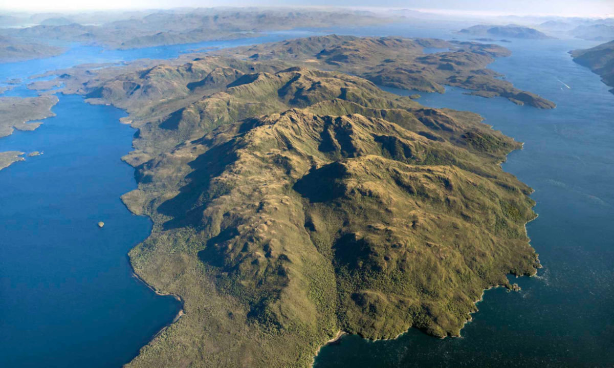 ¿Qué opinas? Se vende isla virgen en la Patagonia, 7 veces más grande que Manhattan 