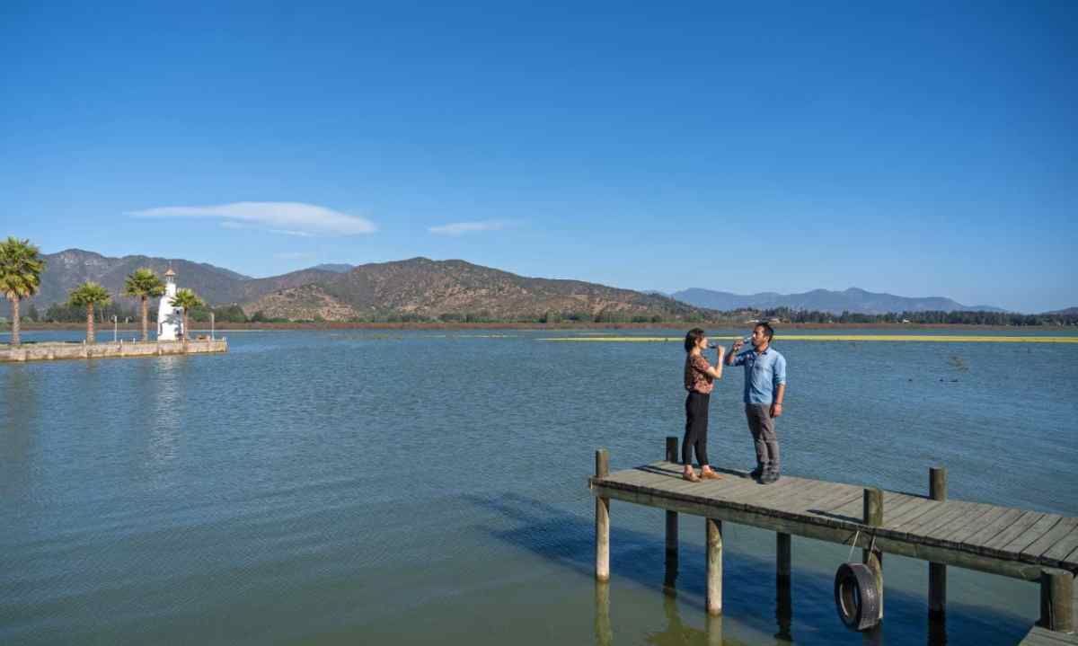 Lago Rapel avanza hacia la sostenibilidad turística con certificación del APL